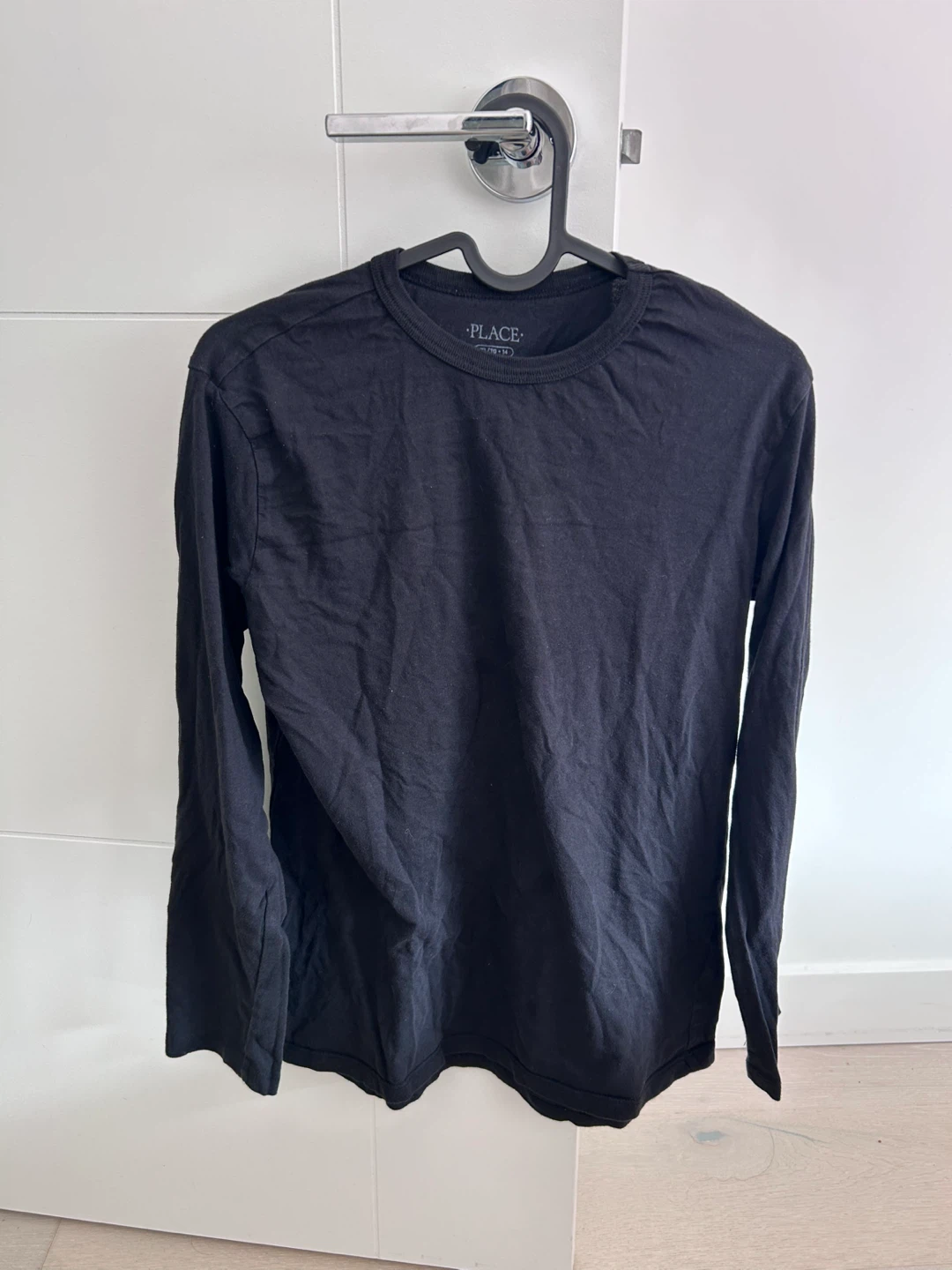 4 Long Sleeve T-Shirts. Size 140 - photo 3