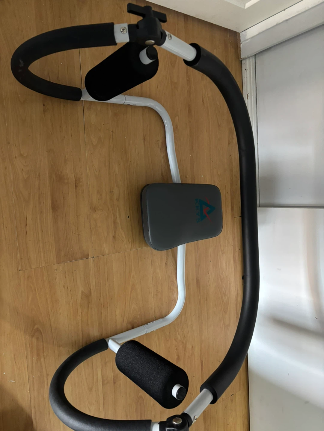 Ab Roller Fitness Machine