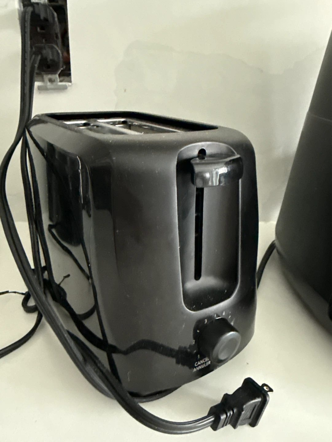 Black 2-Slice Toaster