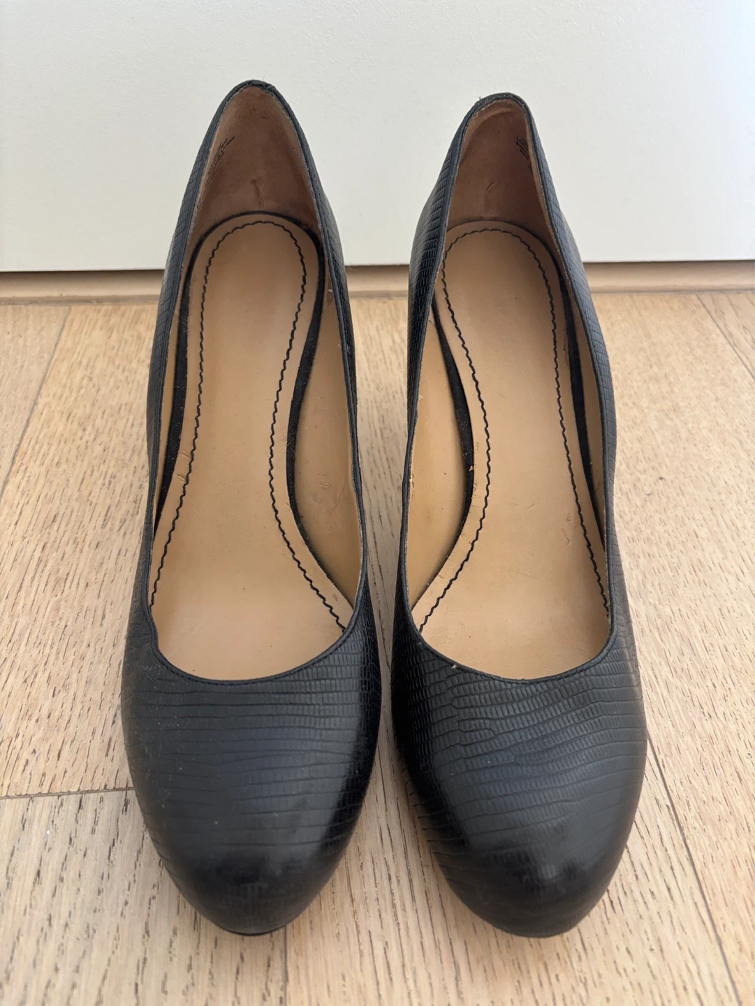 Nine West Black Embossed Leather Heels Size 10M - photo 2