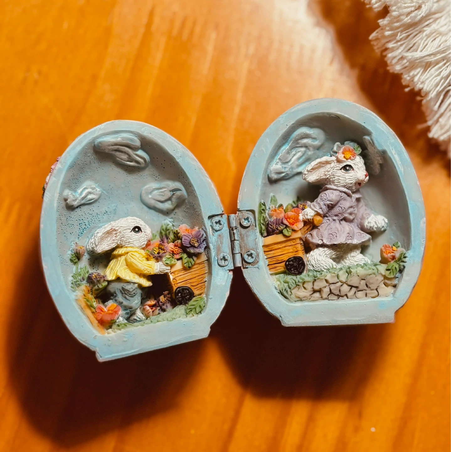 Vintage Easter Bunny Egg Hinged Diaramas - Set of 2 - photo 5