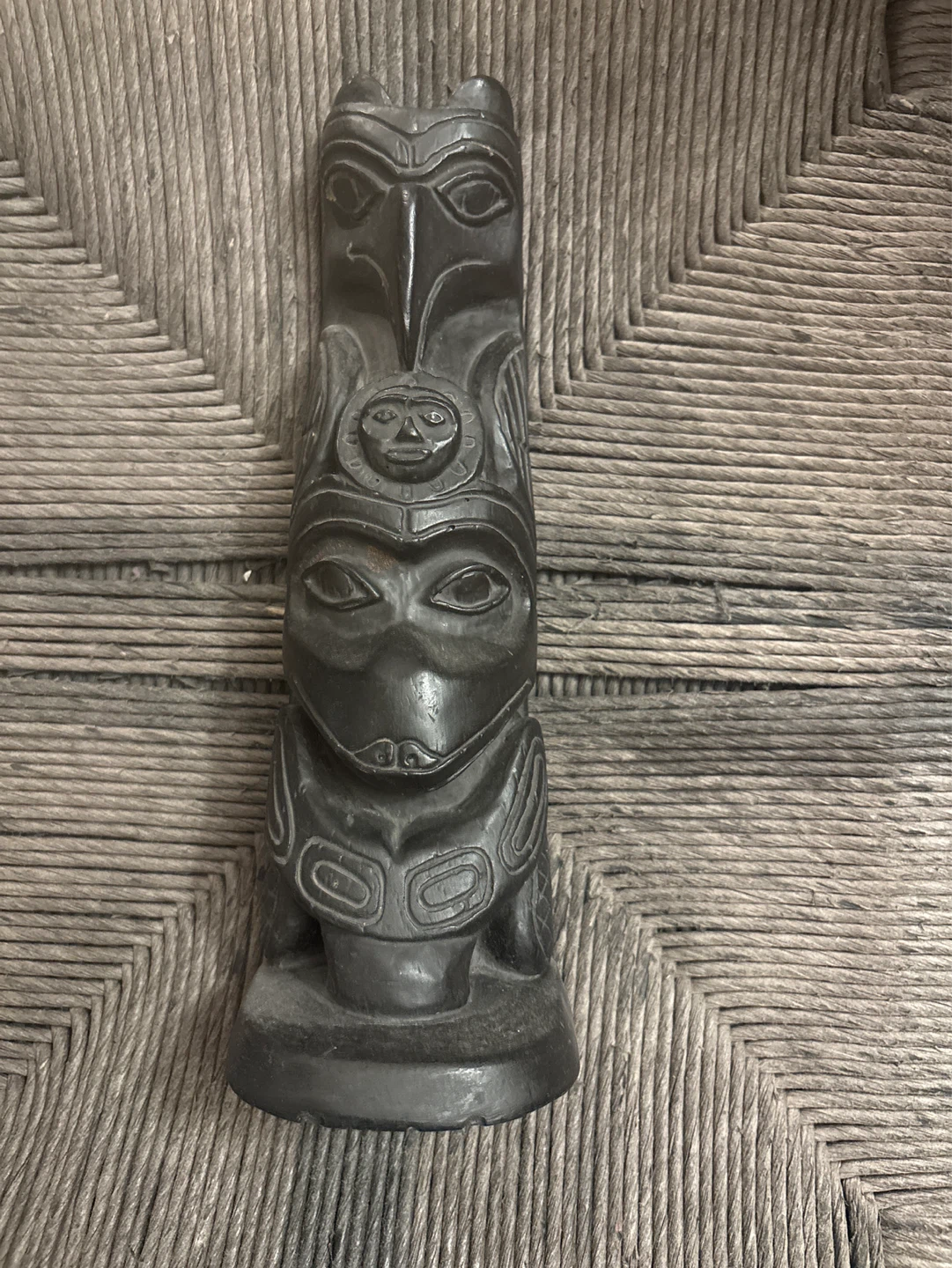 Decorative Totem Pole Figurine - photo 2