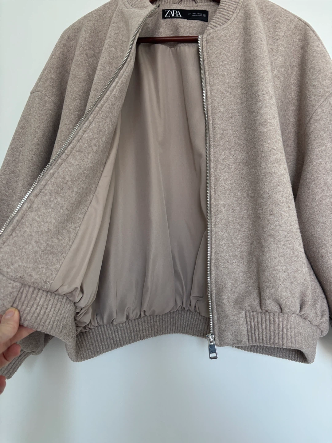 ZARA Oversized Bomber Jacket Beige Size L - photo 3