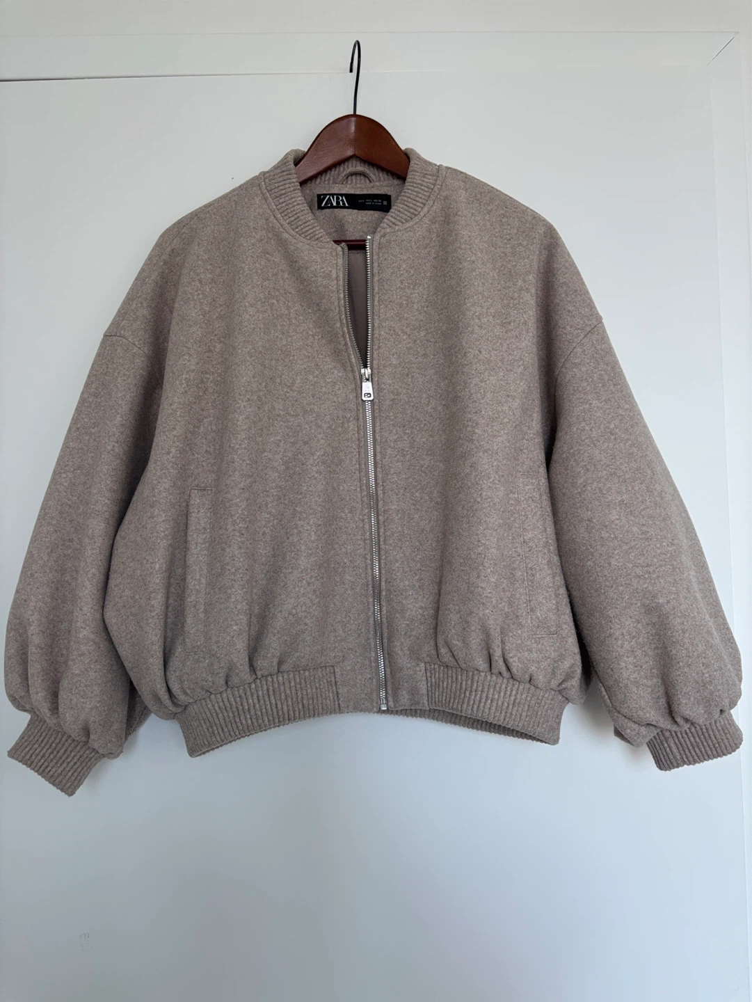 ZARA Oversized Bomber Jacket Beige Size L - photo 2