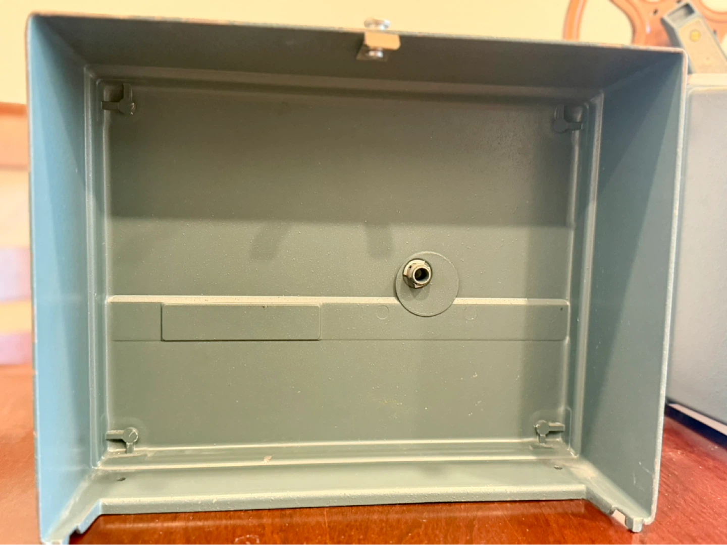 Bell & Howell Autoload 8mm Film Projector - photo 4