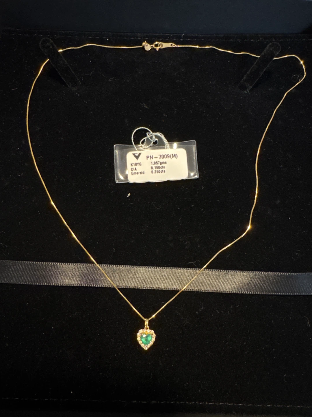 18K Yellow Gold Heart Emerald and Diamond Necklace