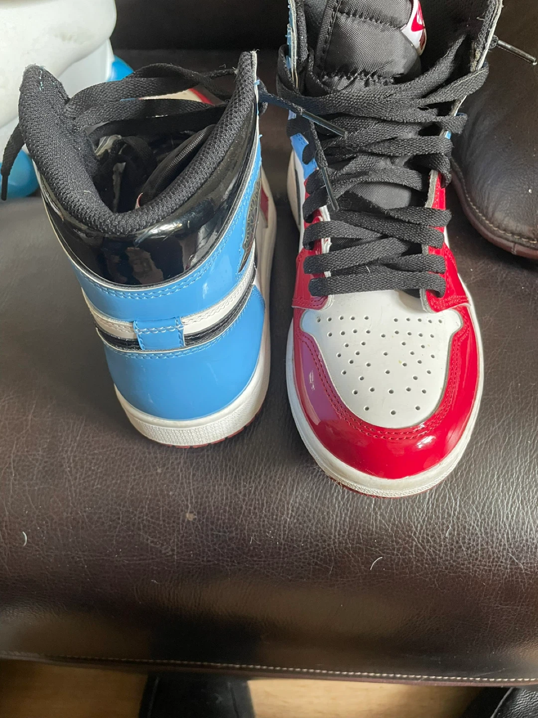 Air Jordan 1 High OG "UNC To Chicago" Sneakers - photo 4