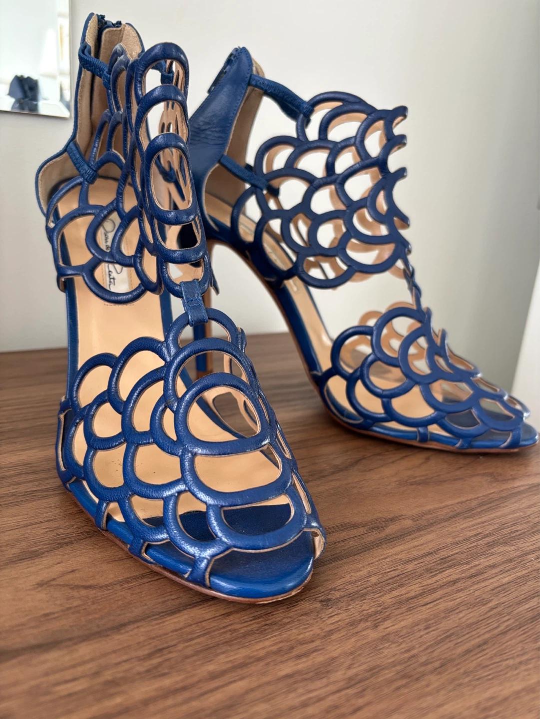 Oscar de la Renta Blue Laser-Cut Heels Size 40