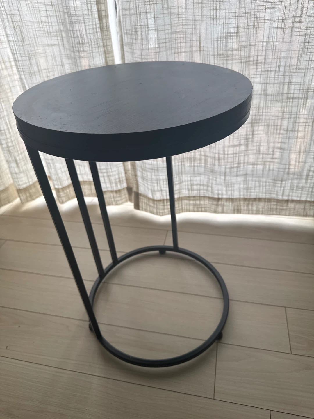 Round Side Table - Black - photo 2