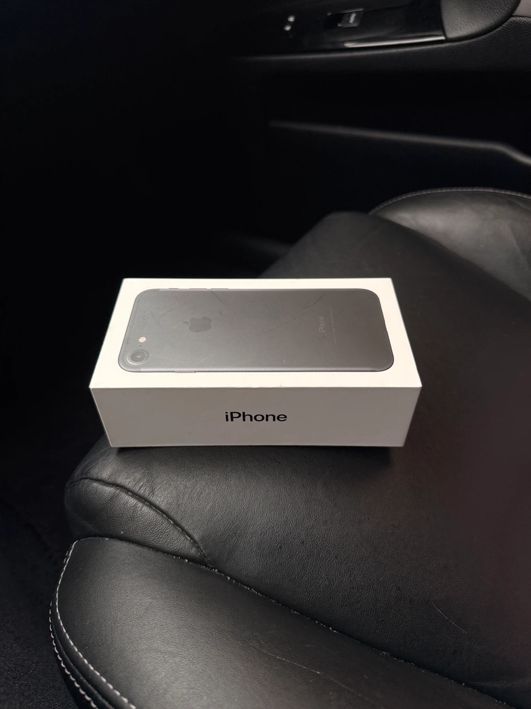 Apple iPhone 7 (128GB, Black) - photo 4
