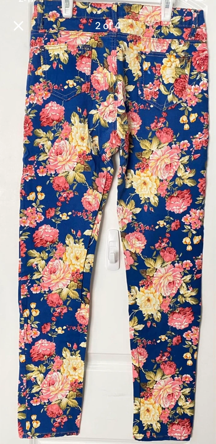 Modelia Floral Skinny Pants Size L - photo 2