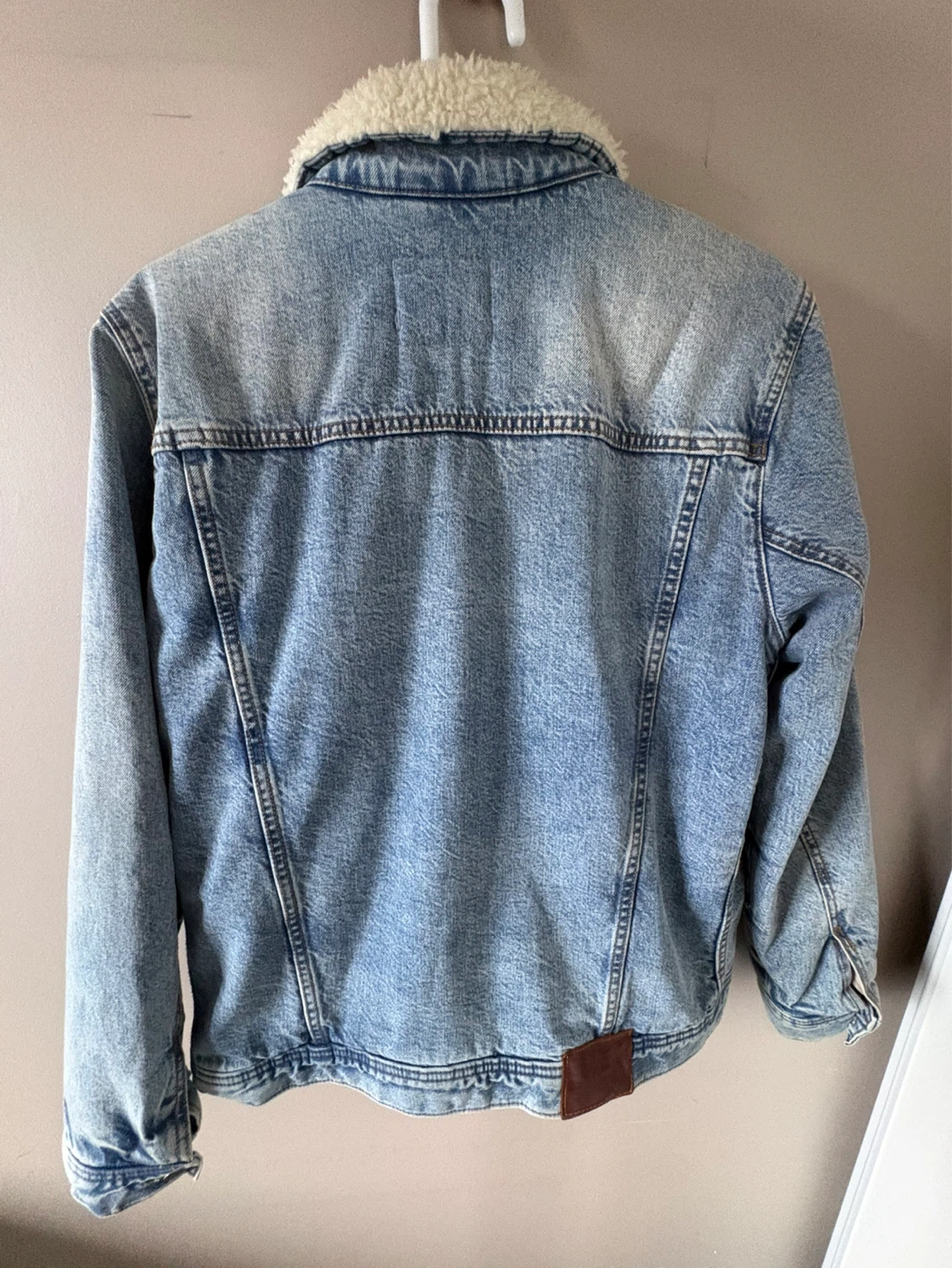 Abercrombie & Fitch Denim Fur Jacket - photo 3
