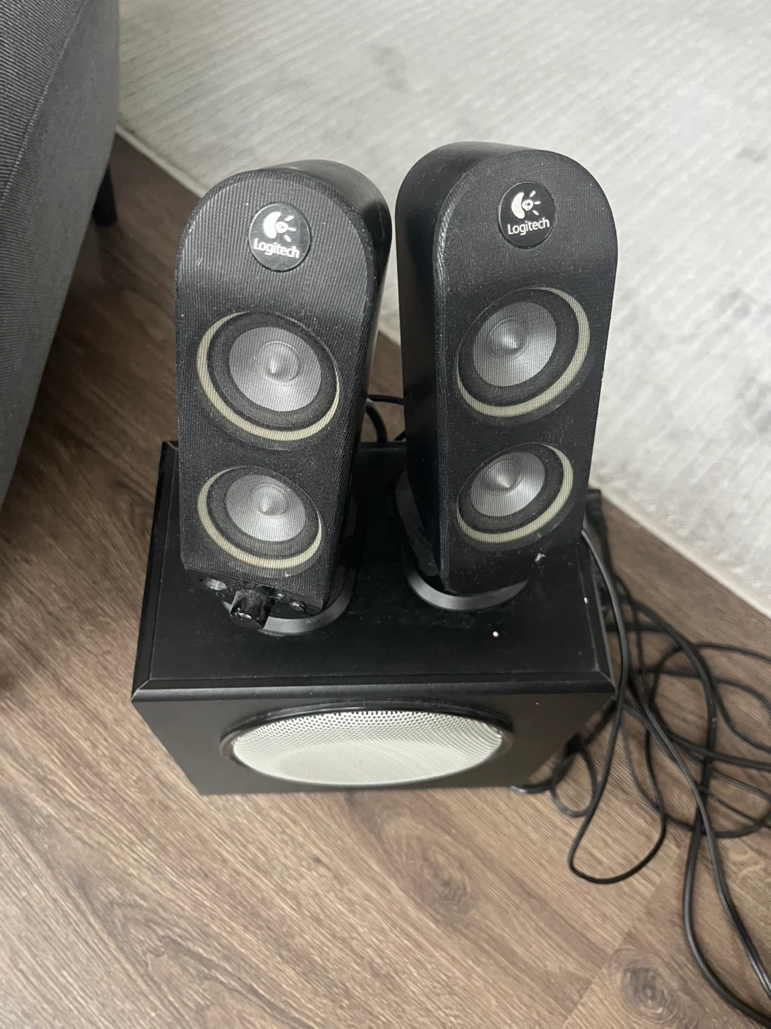 Logitech 2.1 Computer Speaker System