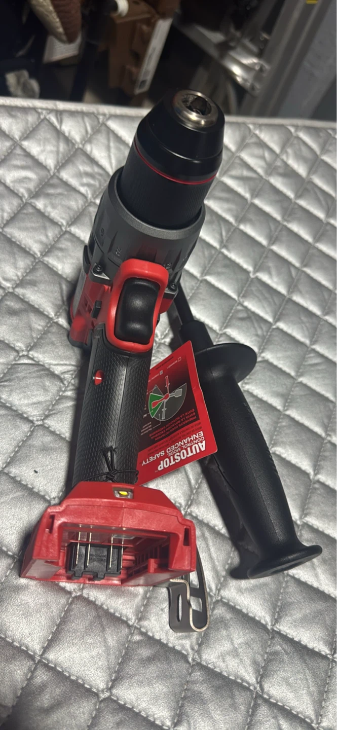 Milwaukee M18 FUEL  hammer drill tool only - photo 4