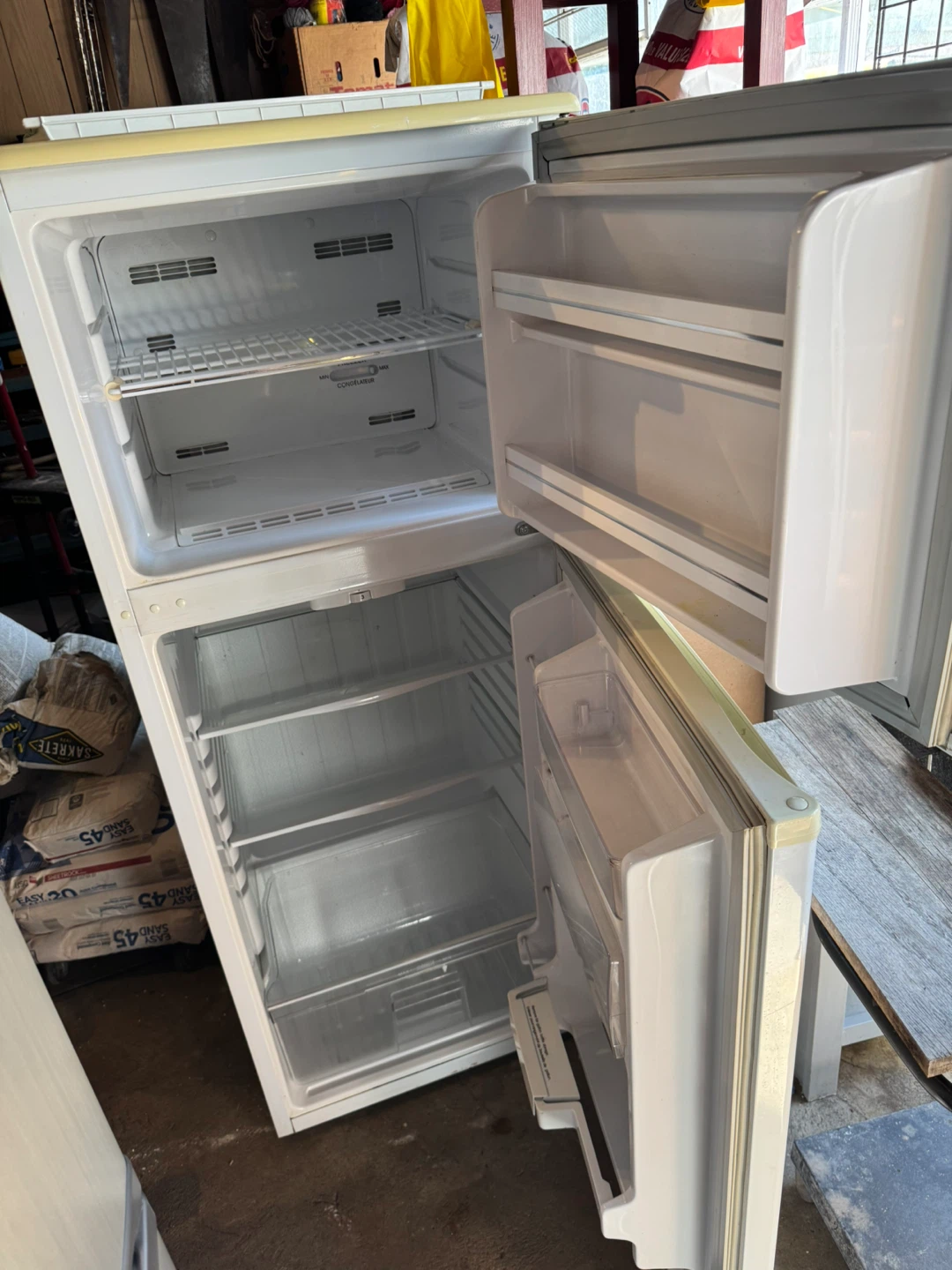 White Top Freezer Refrigerator - photo 3
