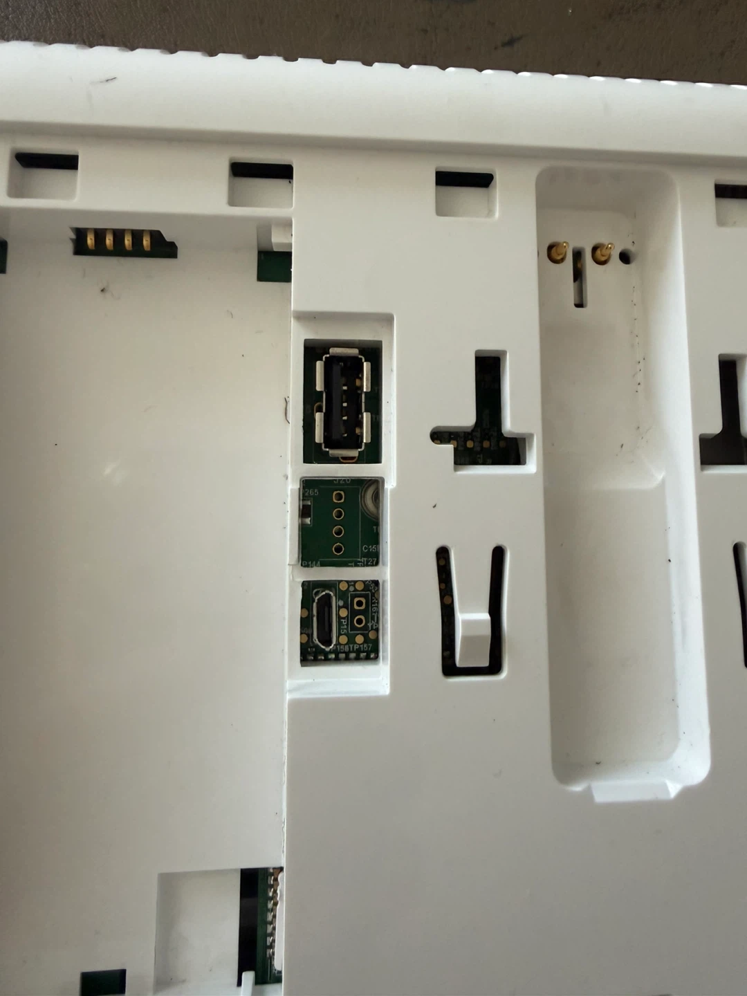 Vivint VS-SH2000 Smart Hub Panel Control Unit - photo 4