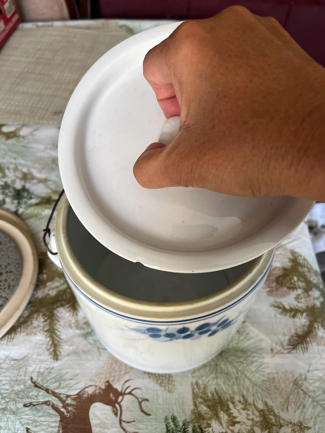 Chinese pot