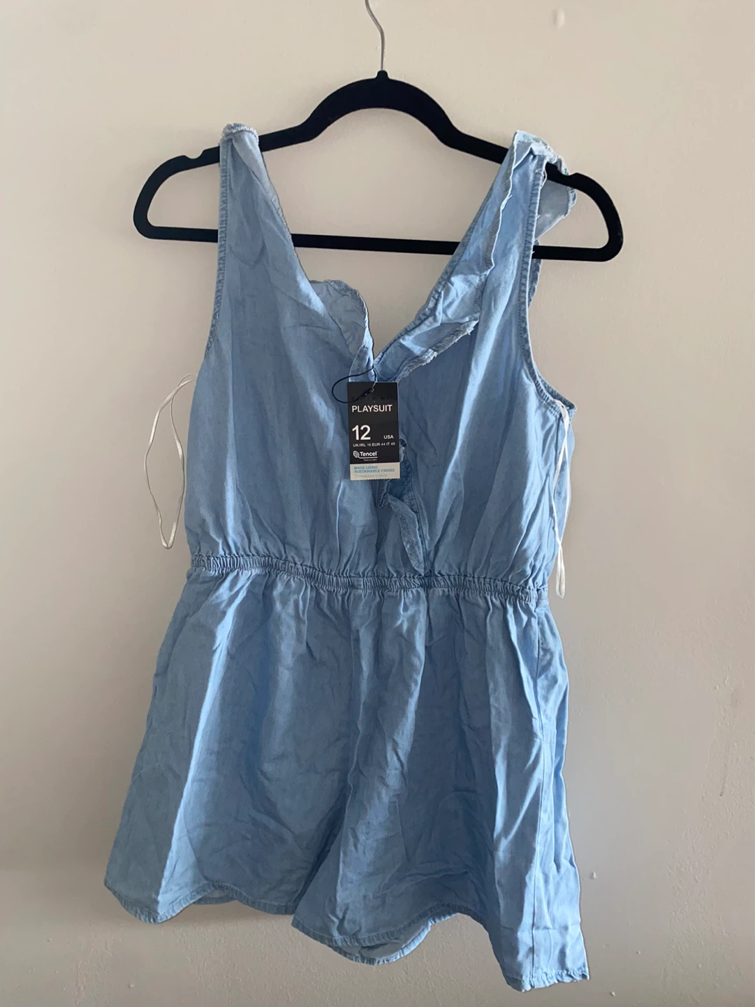 Woman’s clothing - photo 2