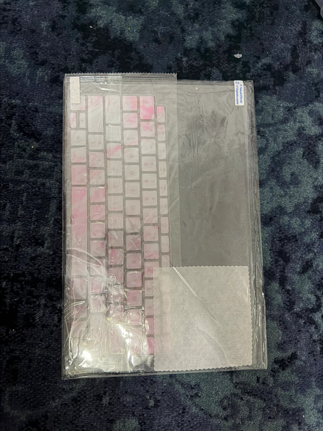 Mosuo MacBook Air 13" Screen Protector & Keyboard Cover Set
