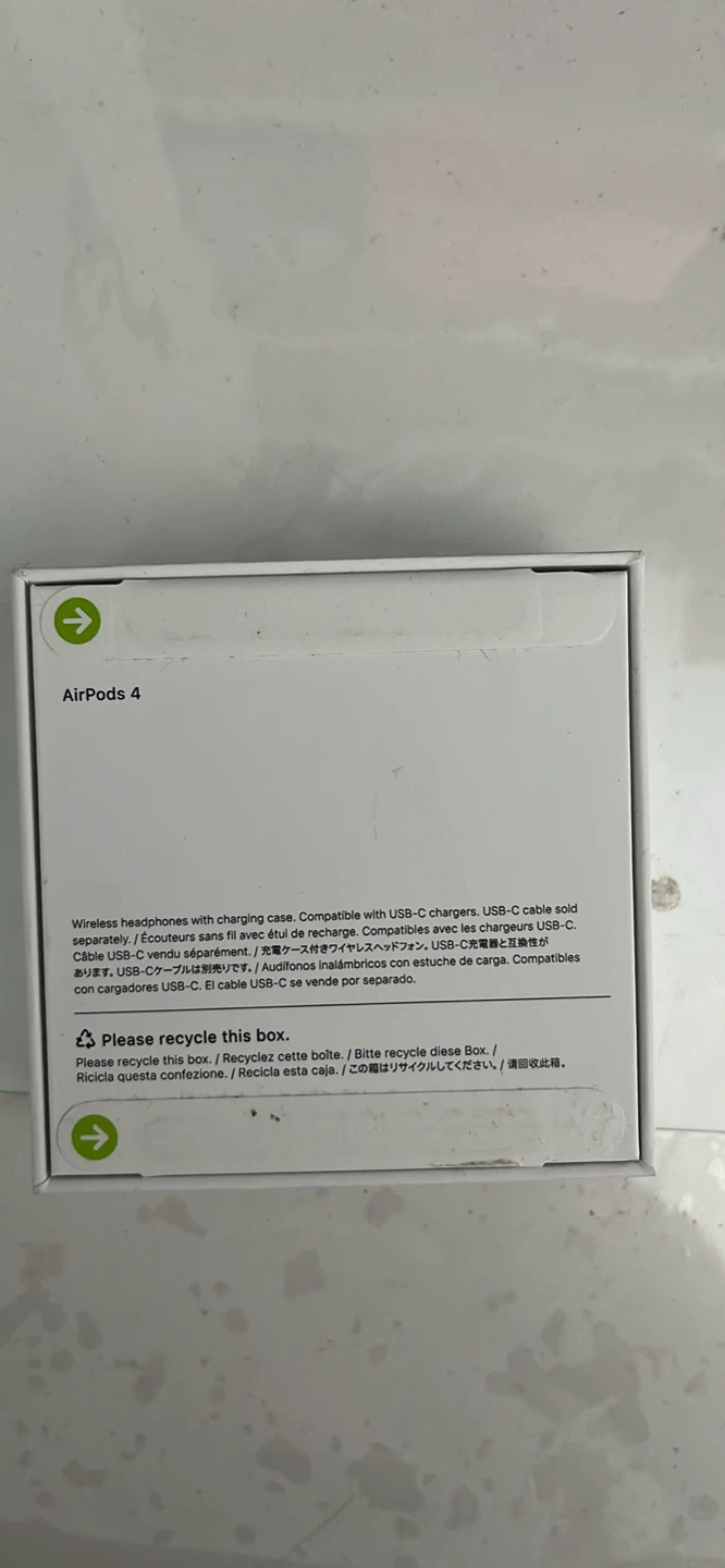 Apple AirPods 4 - photo 2