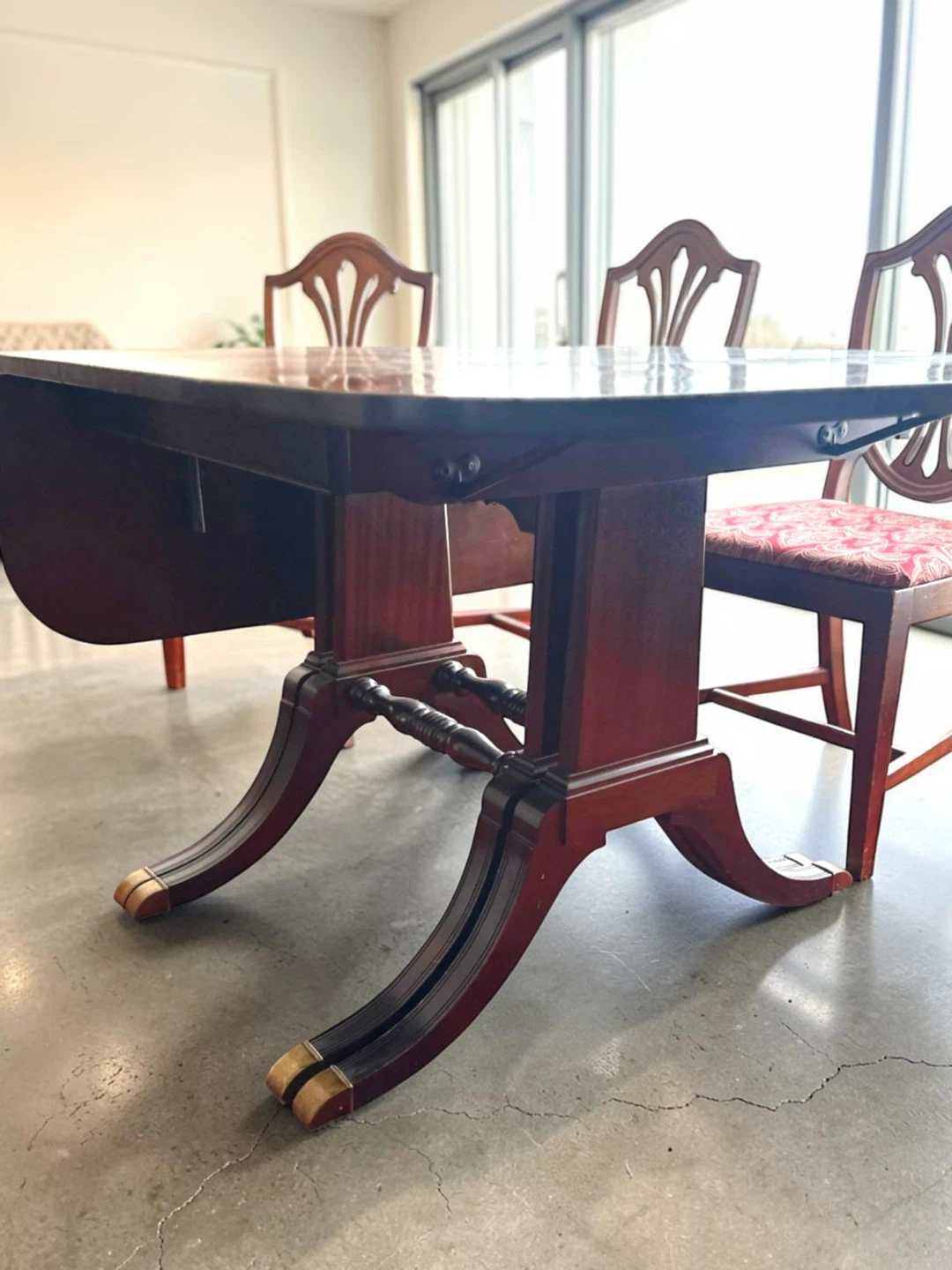 Dining Table with 2 Leaves - Vintage Drexel Duncan Phyfe - photo 4