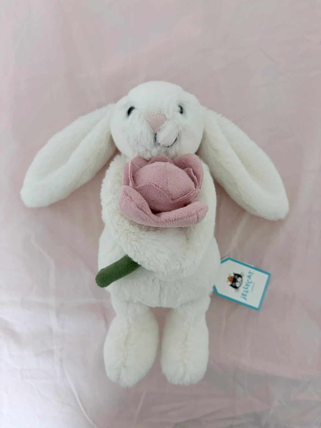 BNWT retired jellycat bashful bunny holding peony