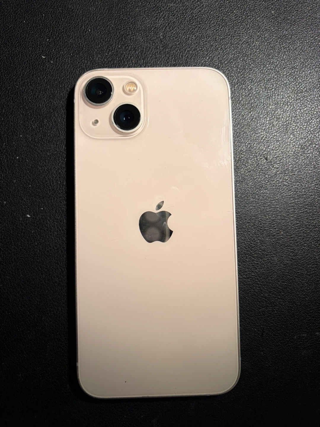 Apple iPhone 13 Pink