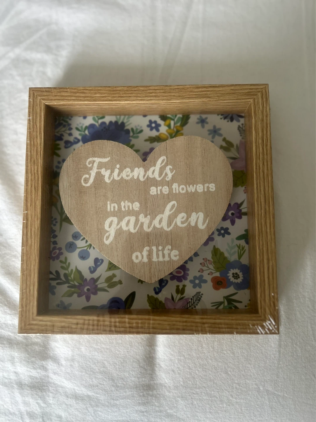 Shadow Box Frame Friends Quote - photo 2