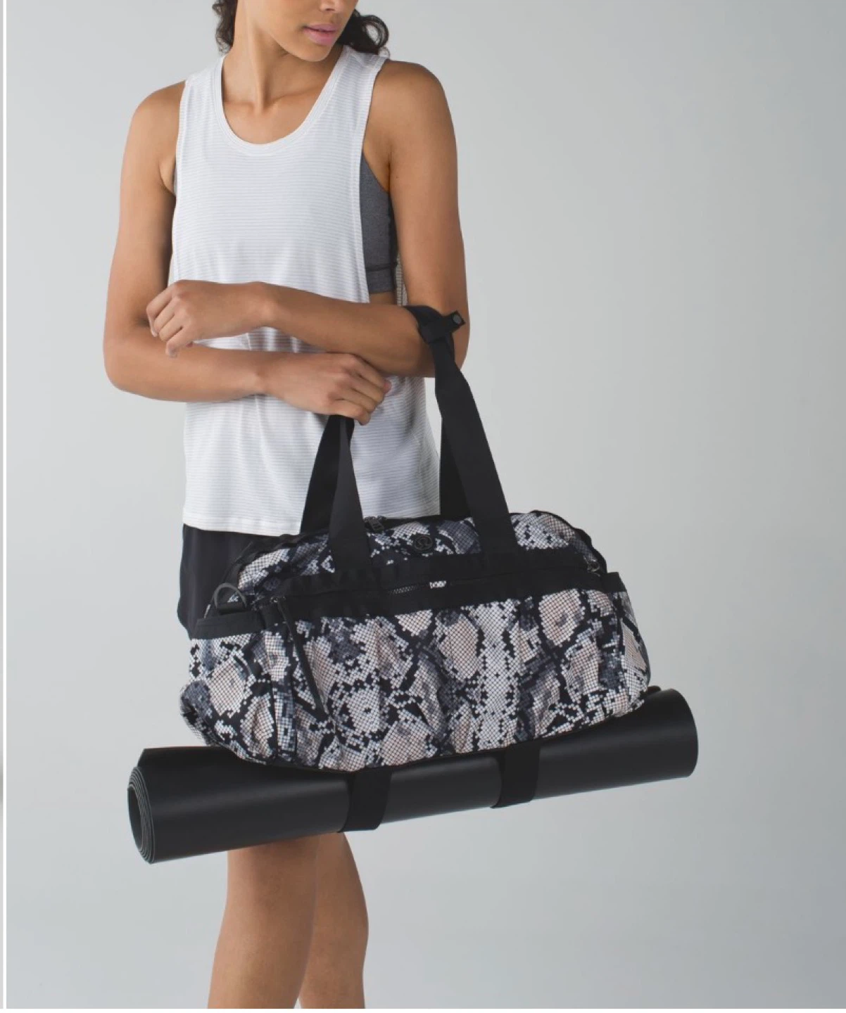 Lululemon Gym To Win Duffel - photo 2