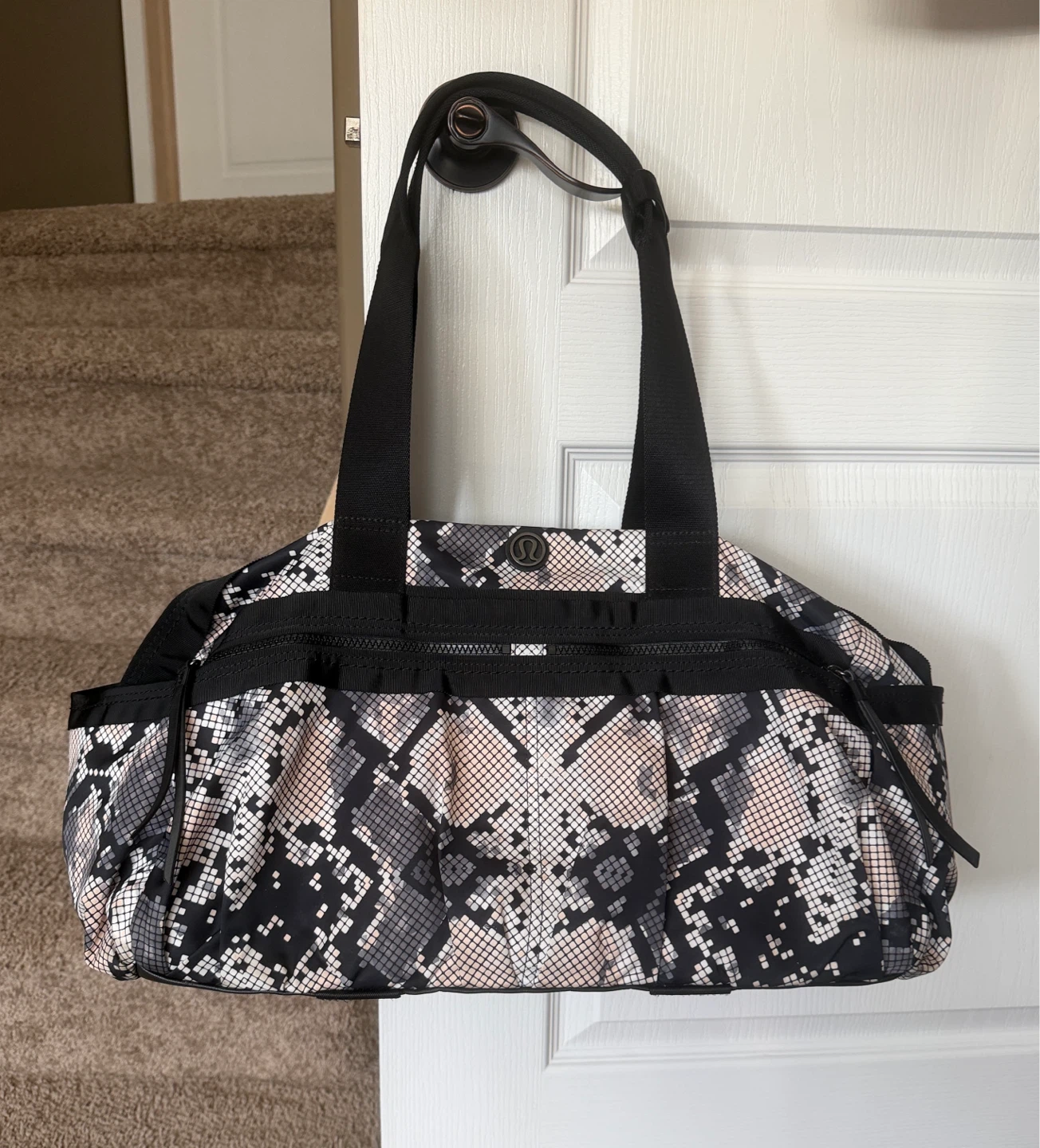 Lululemon Gym To Win Duffel
