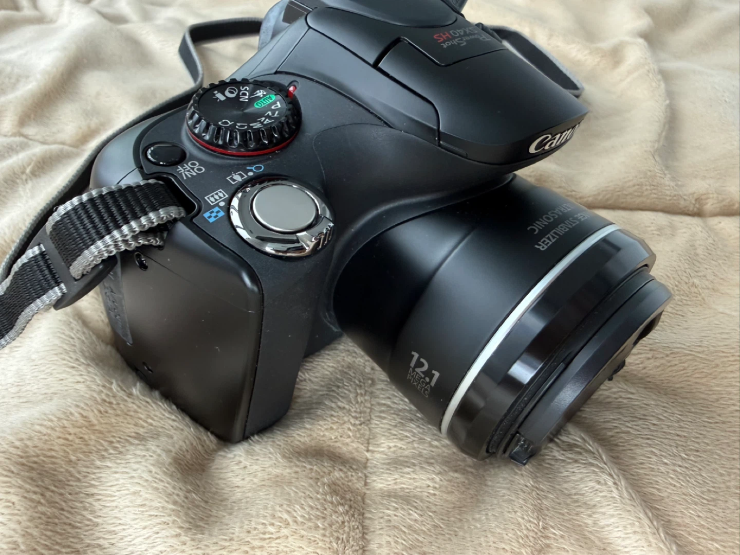 Canon SX40 HS 35x Optical Zoom Digital Camera - photo 3