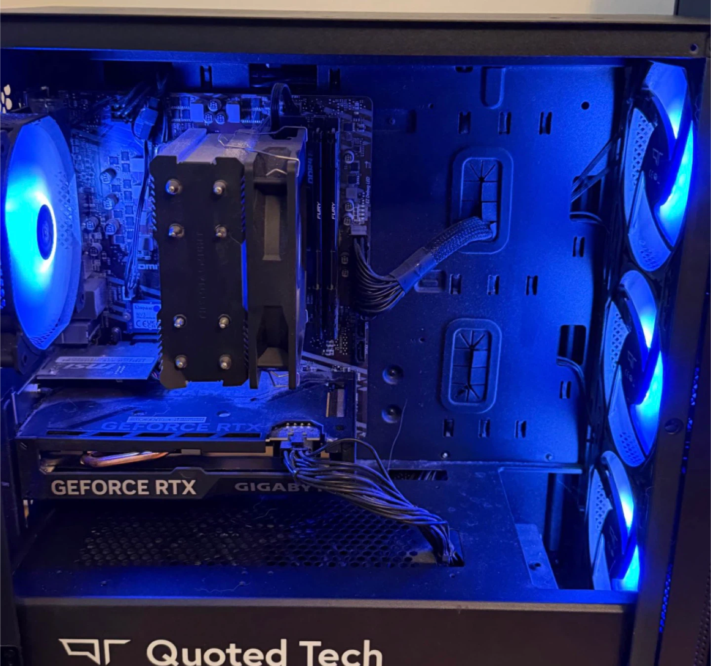 Gaming PC AMD Ryzen 7 5700X 32GB RAM 1TB SSD RTX 4060