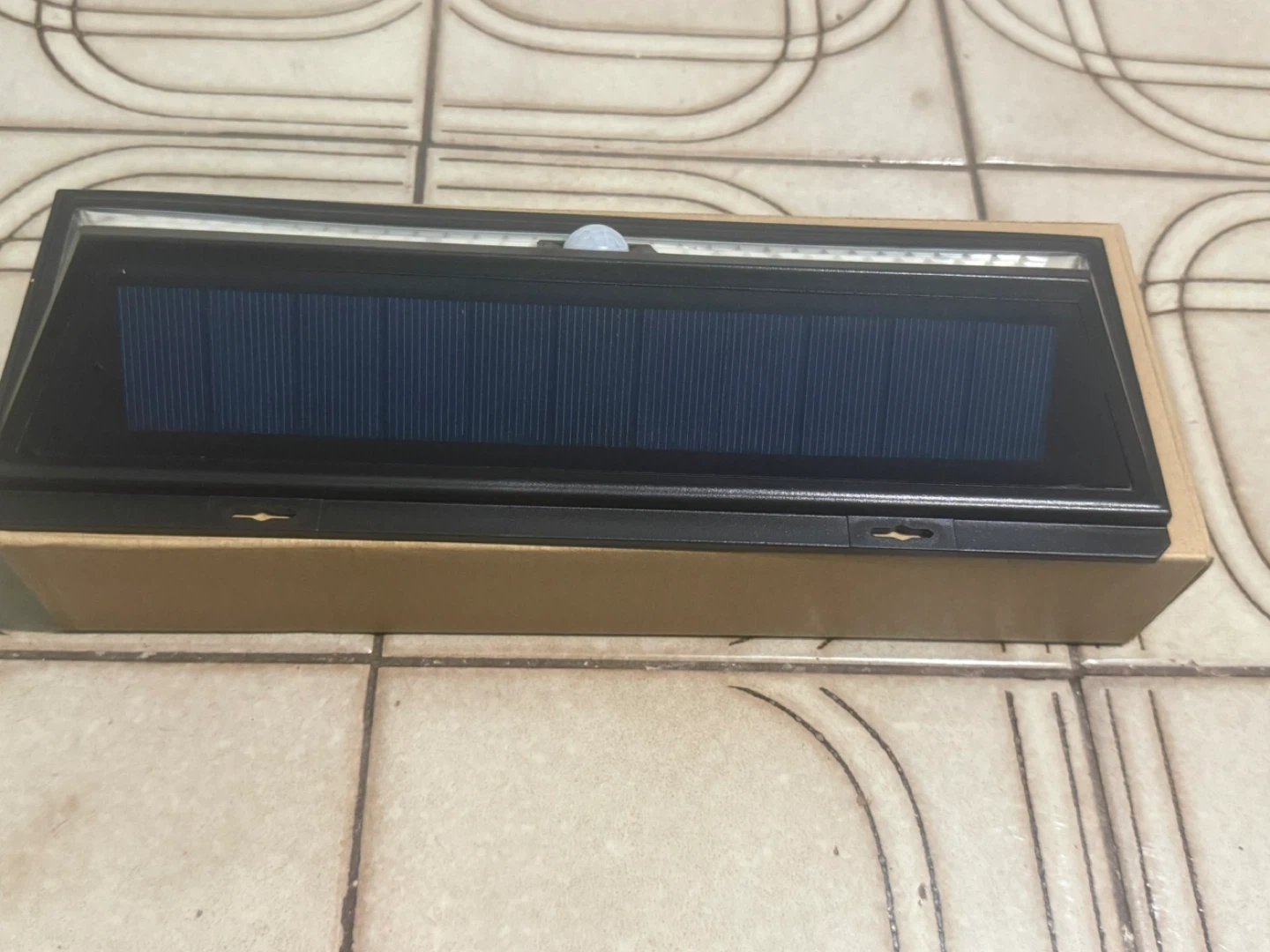 118 LED Solar Motion Sensor Light - photo 2