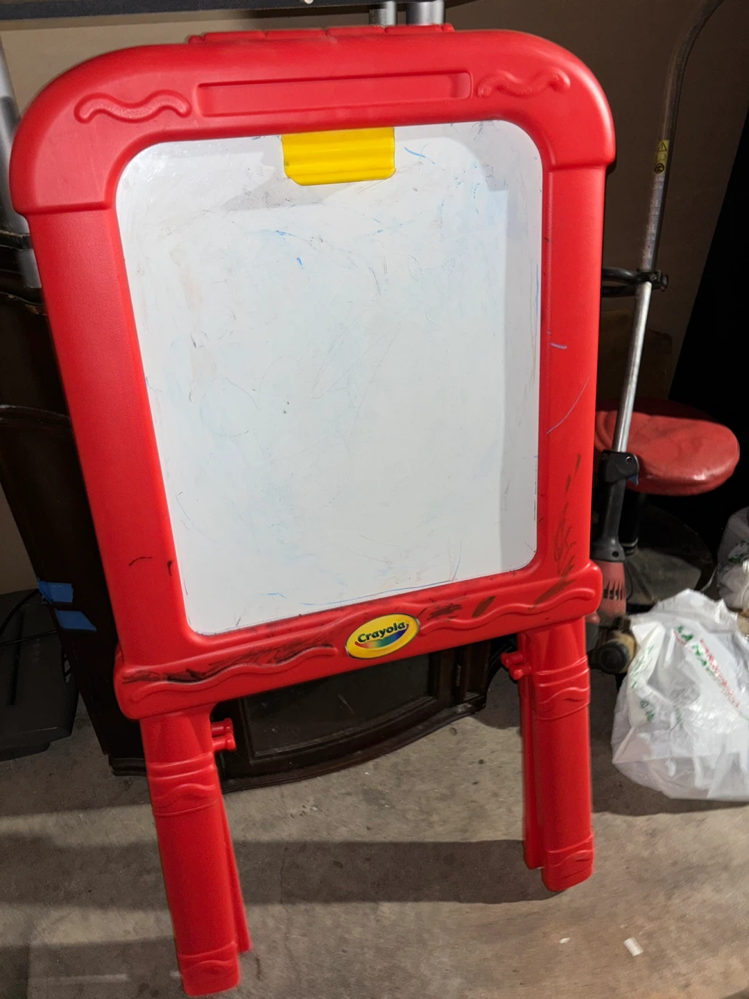 Crayola Double-Sided Easel - photo 3
