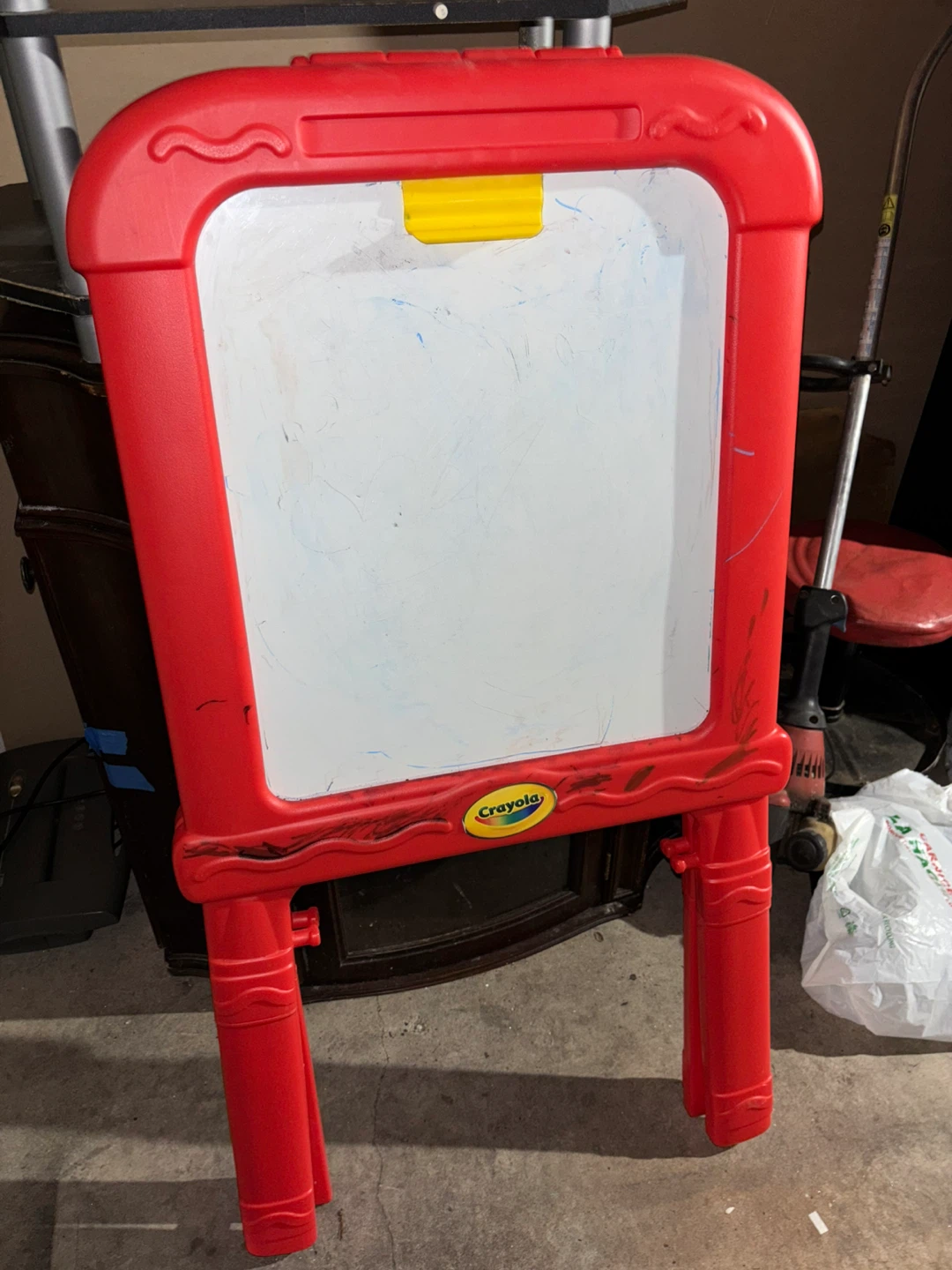 Crayola Double-Sided Easel