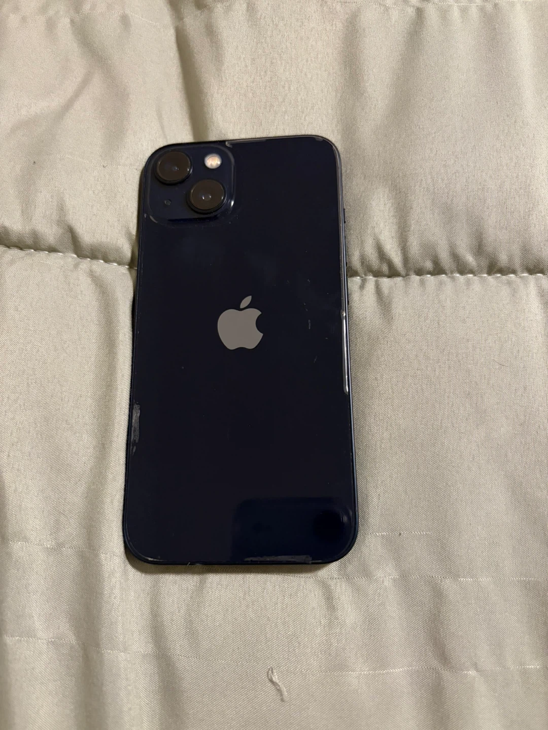 iPhone 13 - photo 3