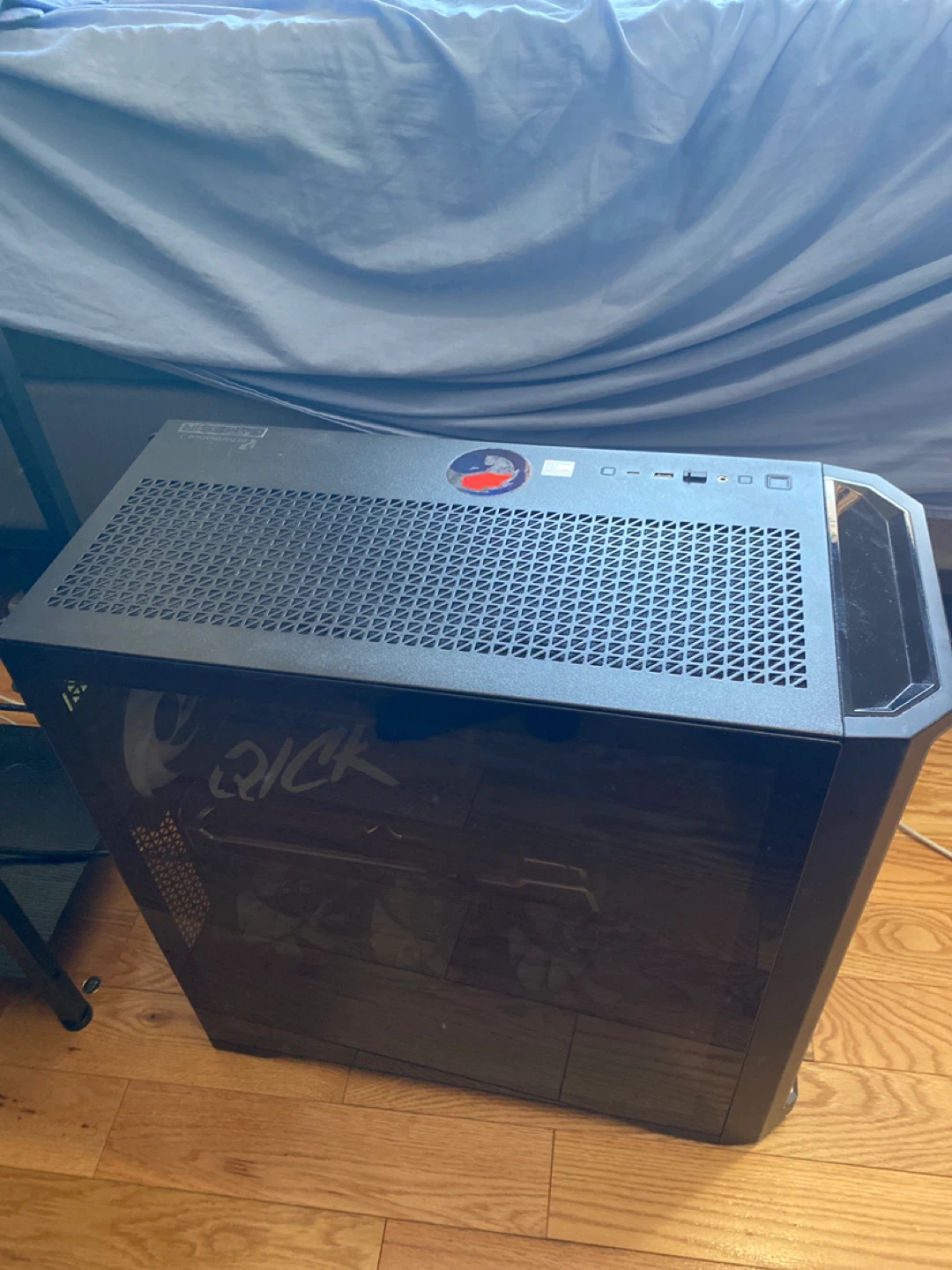 Used gaming pc 2tb storage easily runs games