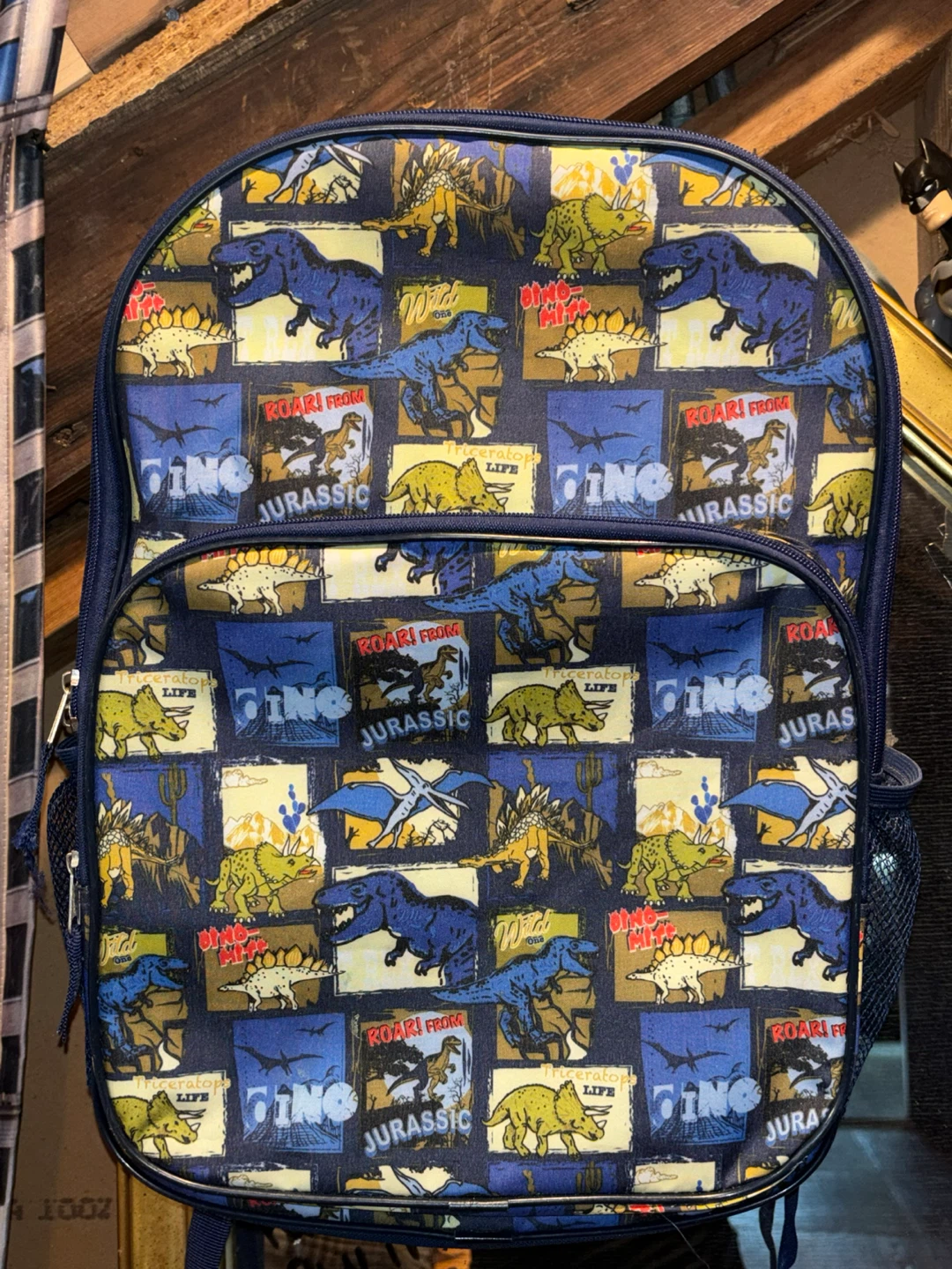 Jurassic Park Dinosaur Backpack - photo 2