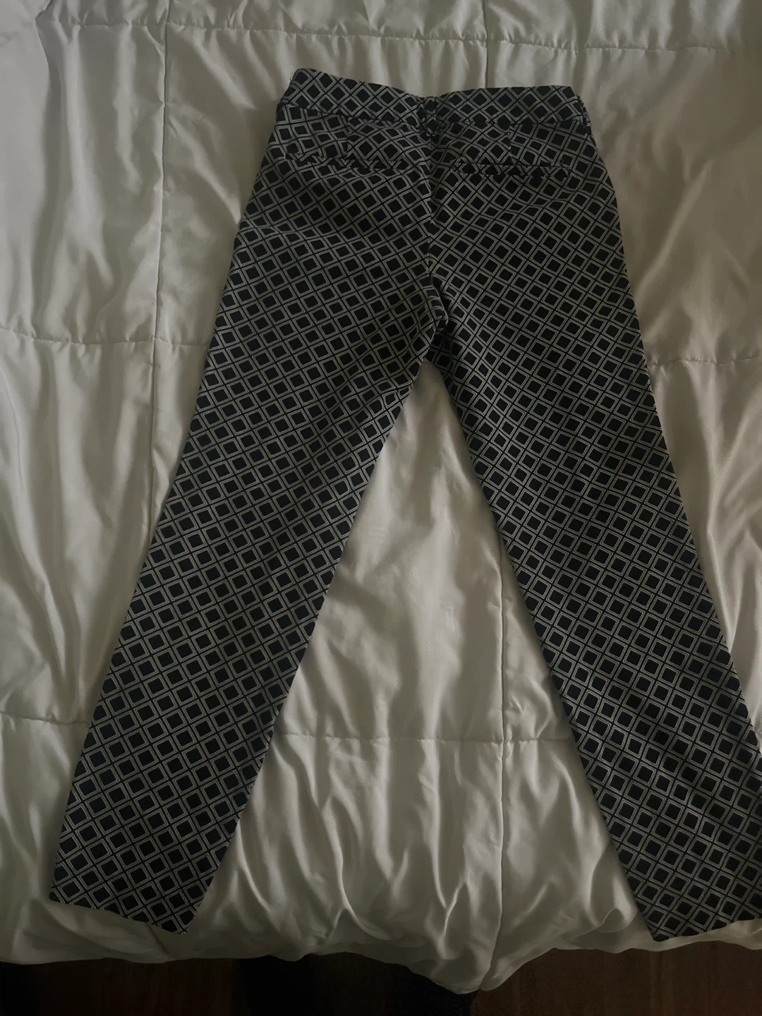 Old Navy Pixie Pants Size 2 Regular Black & White Diamond Print - photo 2