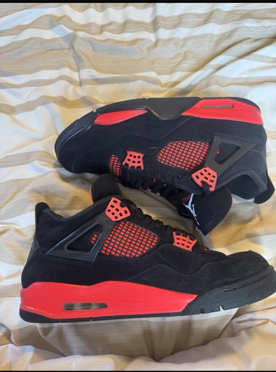 Jordan 4 red thunder size 11.5 (authenticated by eBay)