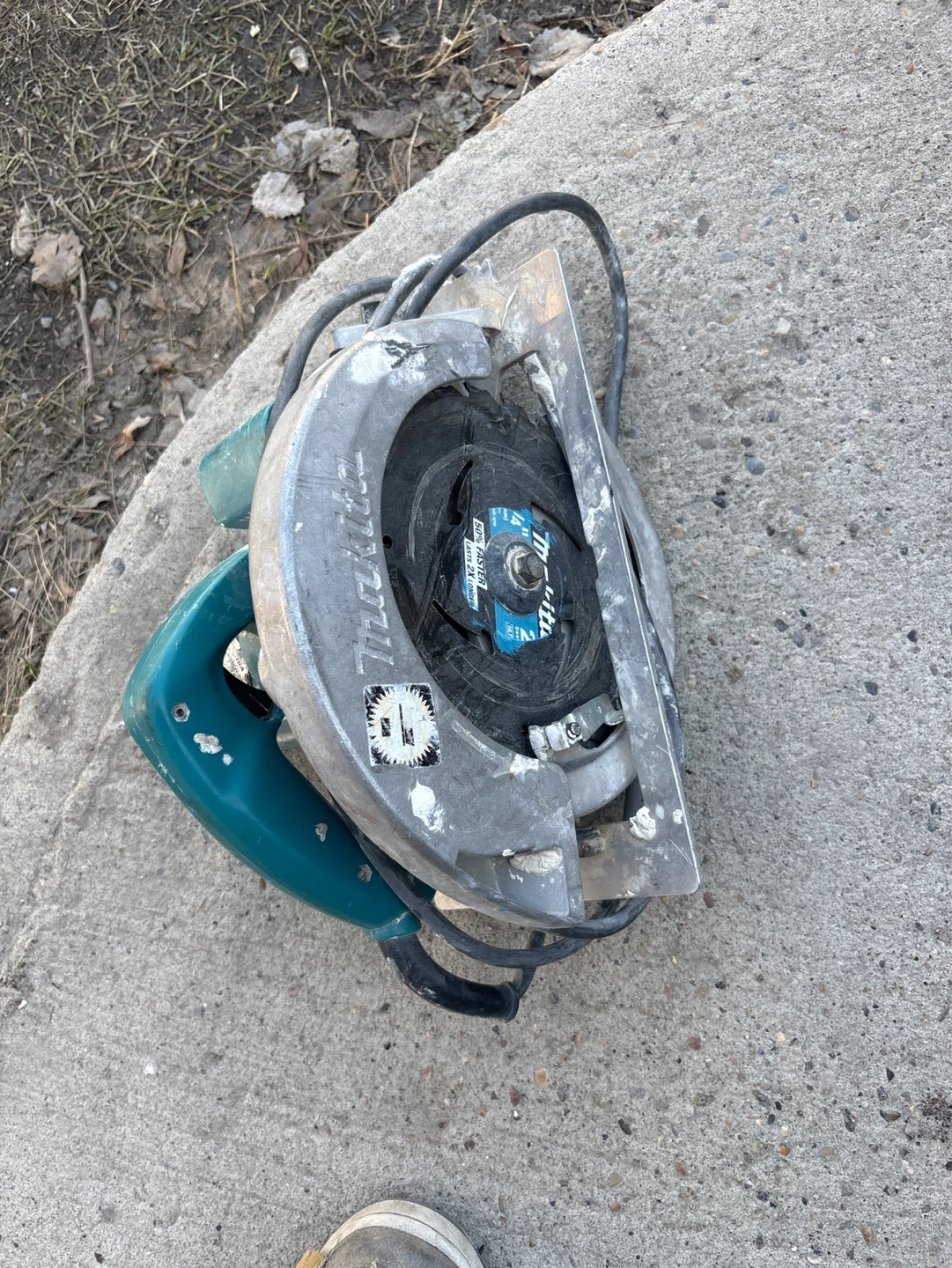 Makita Circular Saw - photo 2