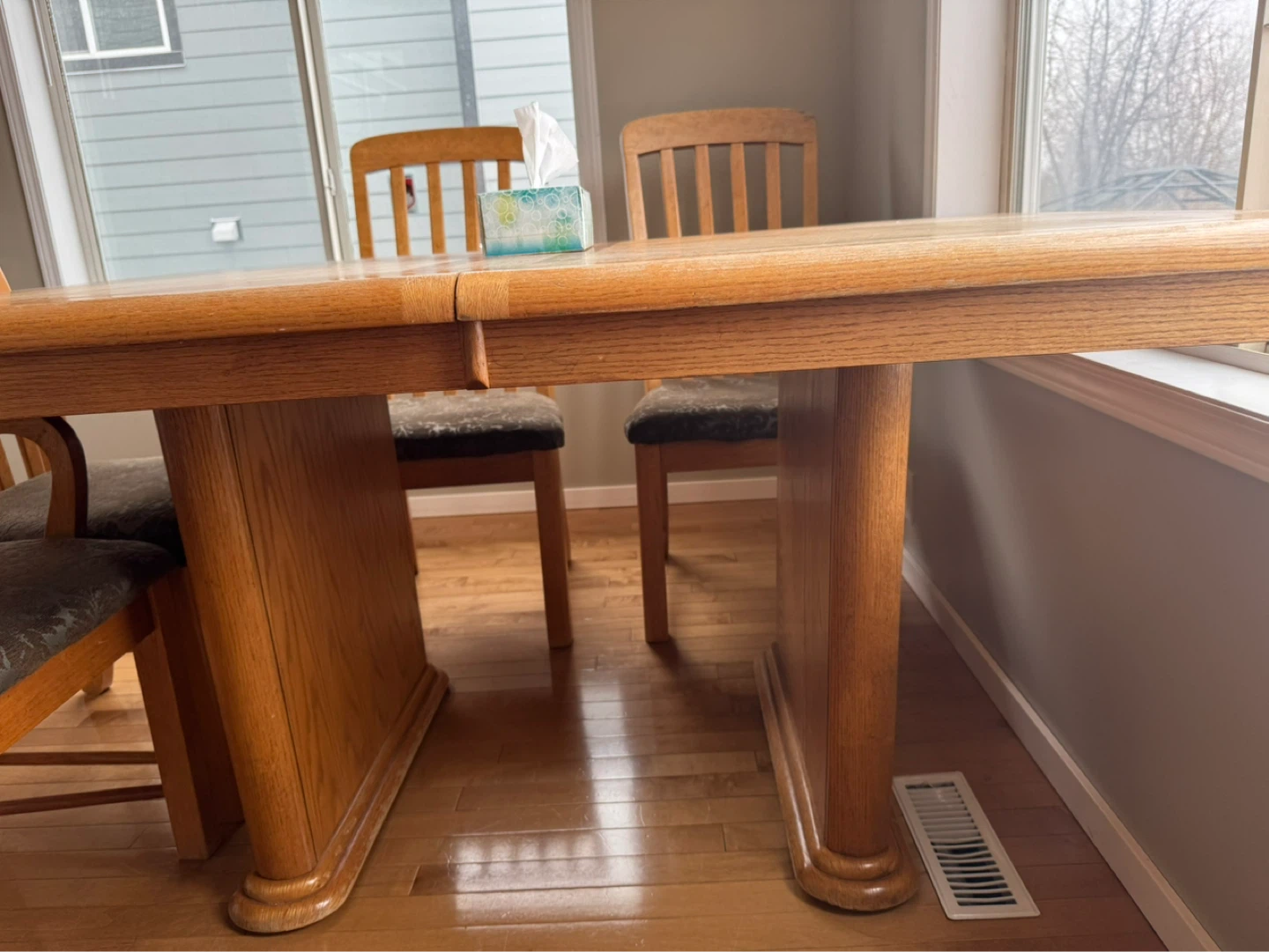 Solid Oak Dining Table and Chairs Set - photo 3