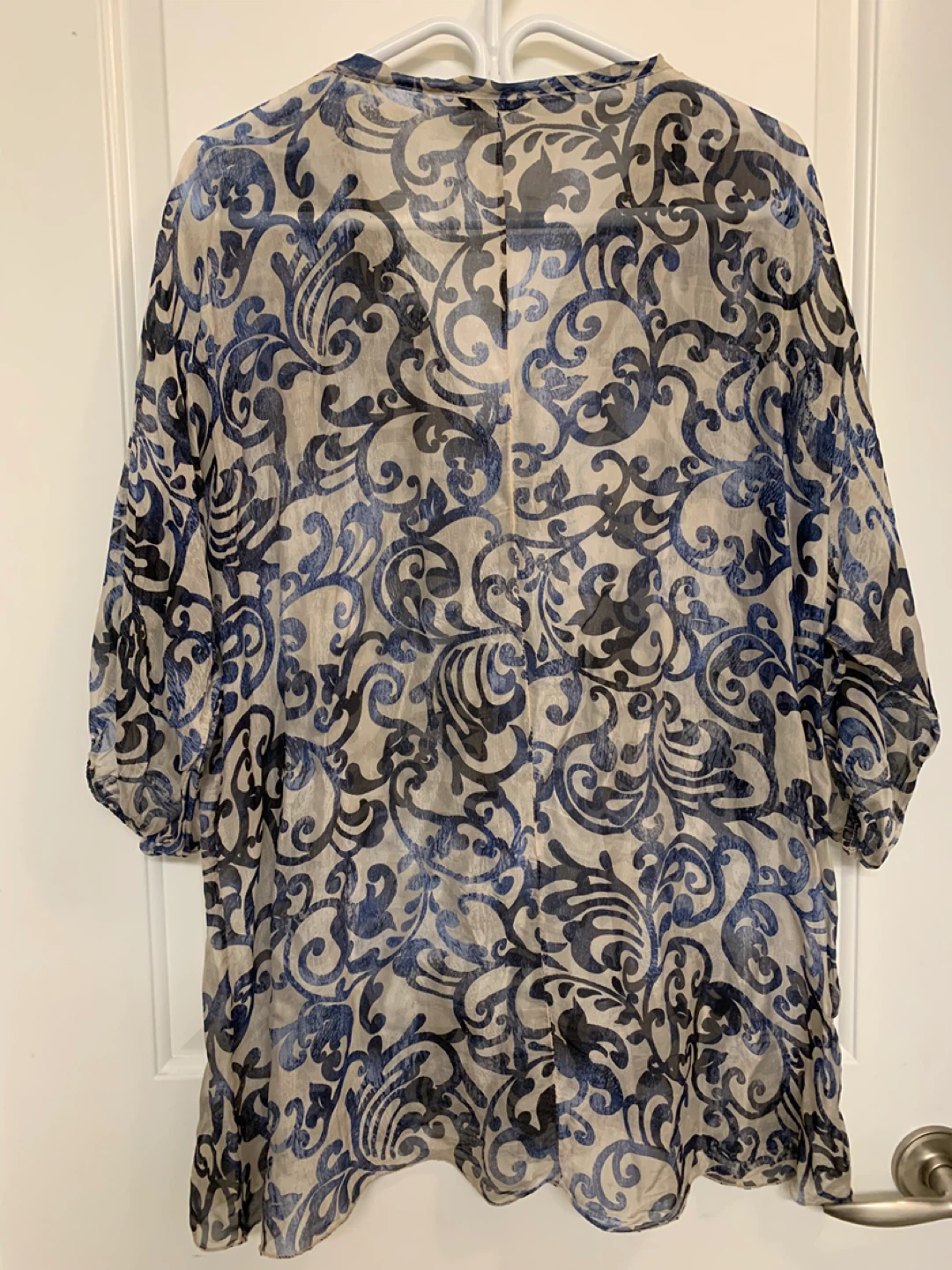 Angela Mara Sheer Floral Print Tunic Blouse Size L - photo 2