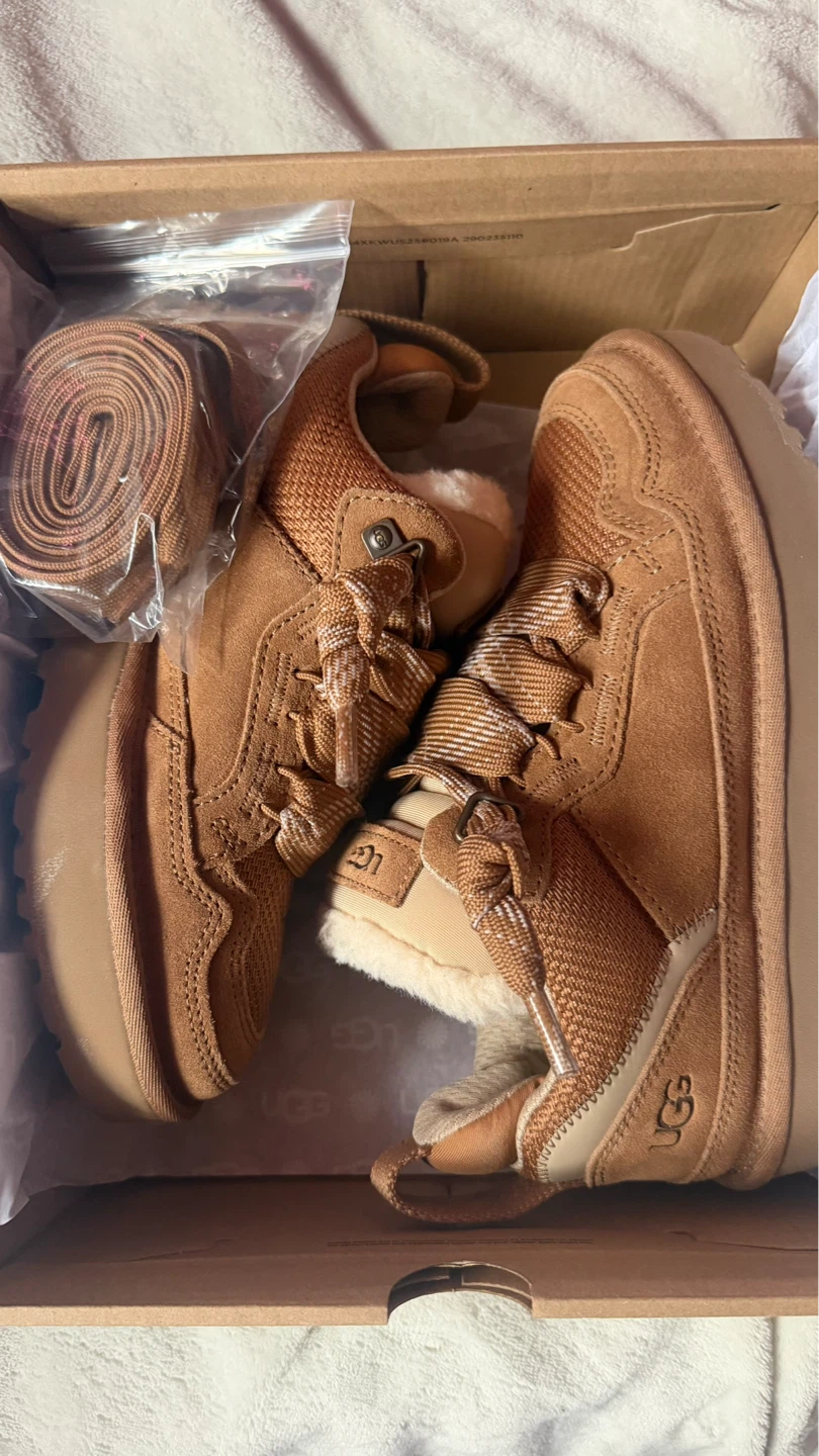 UGG Lowmel Women's Shoes