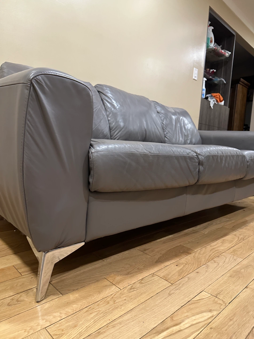 Palliser Aviana Genuine Leather Sofa (CAN DELIVER) - photo 2