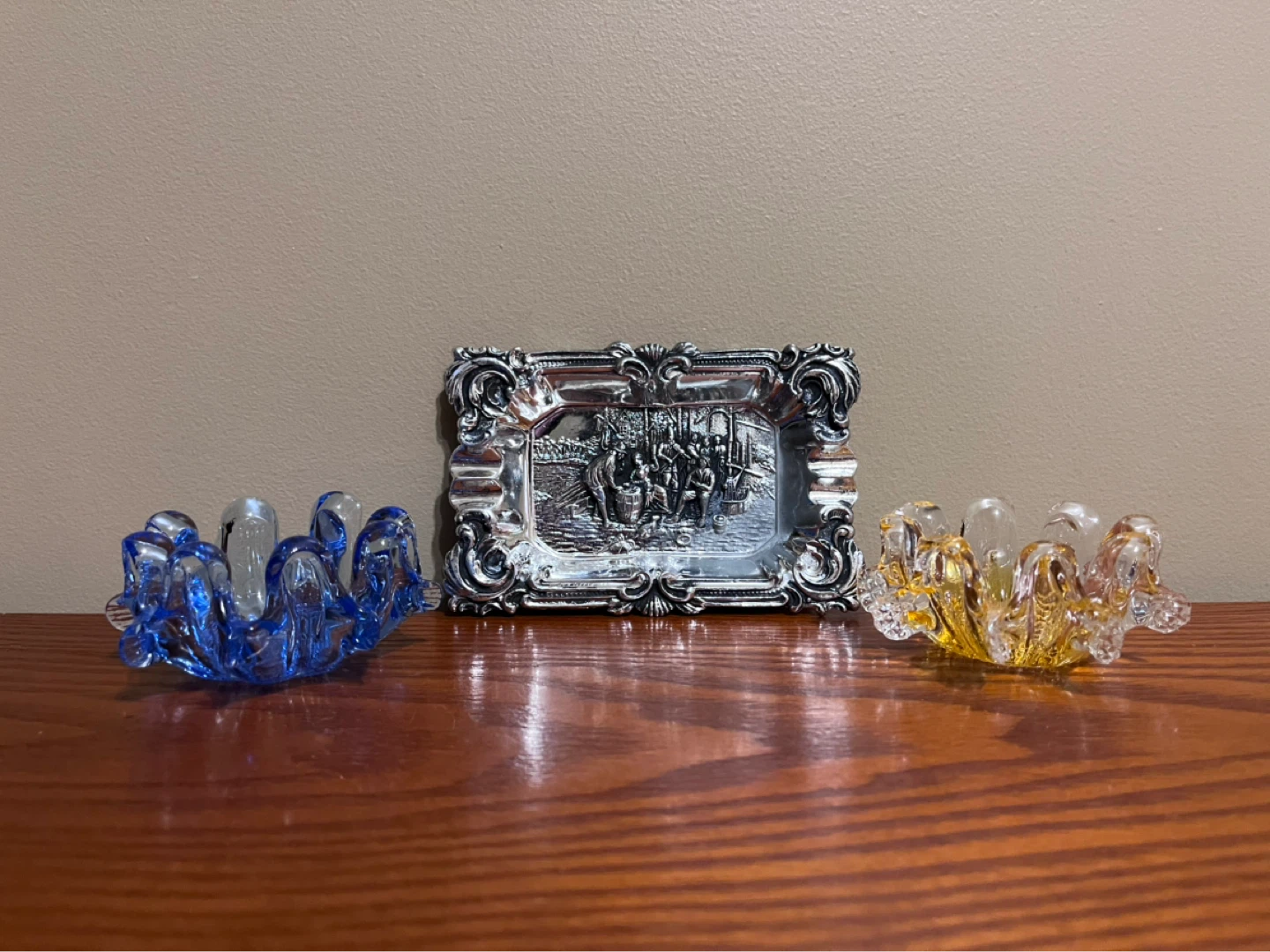 VINTAGE ASHTRAYS/TRINKET DISHES)