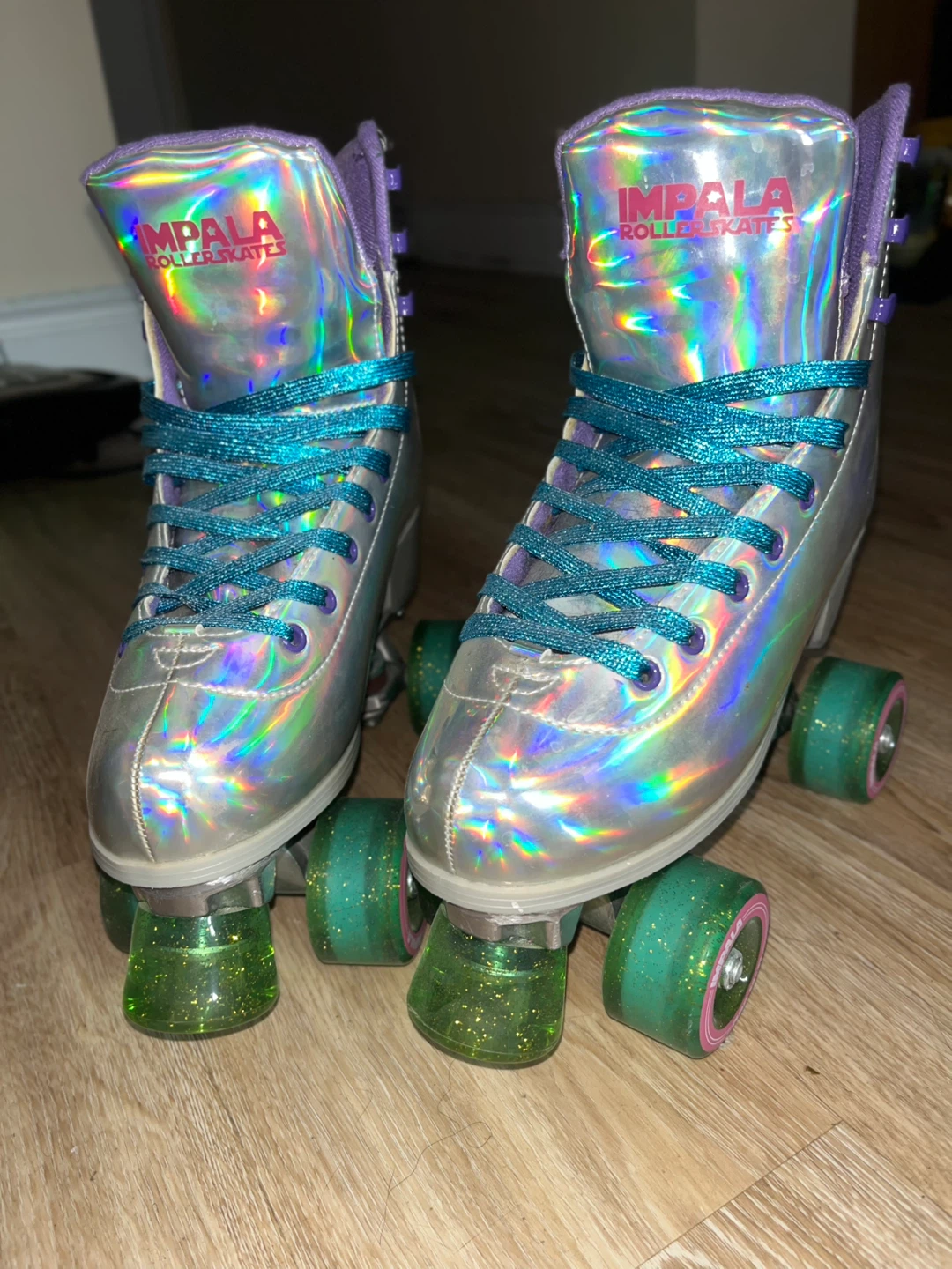 Impala Roller Skates - Holographic Silver Size 7