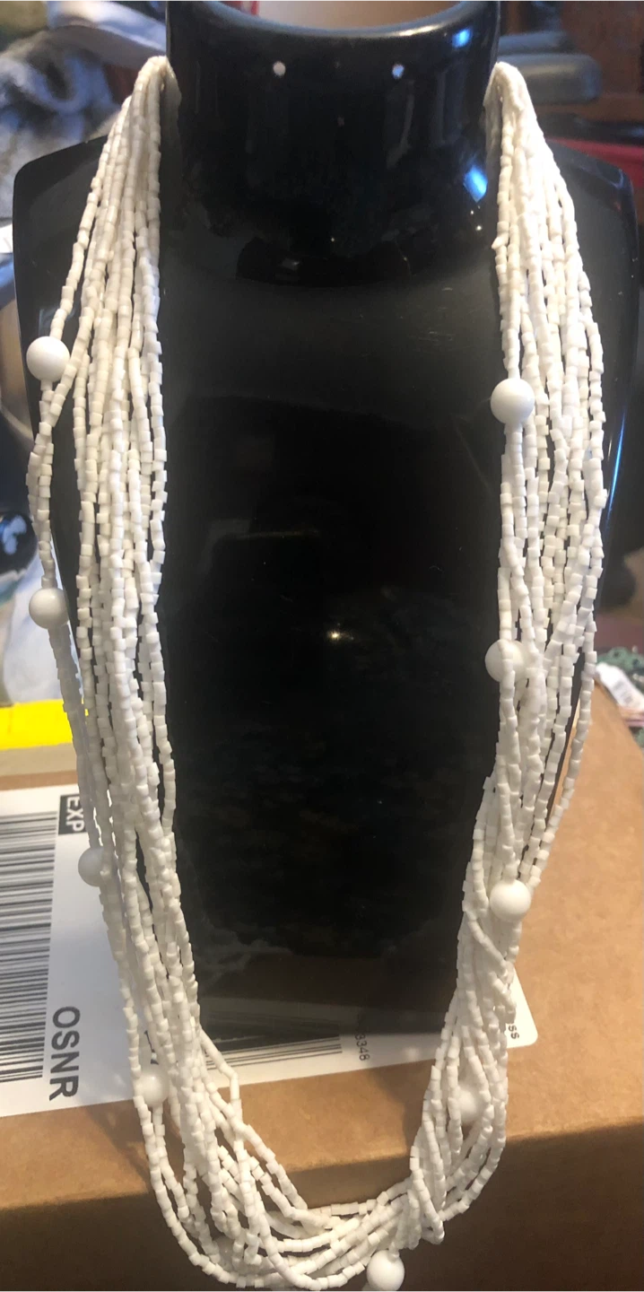 Multi-strand white beaded necklace - photo 2