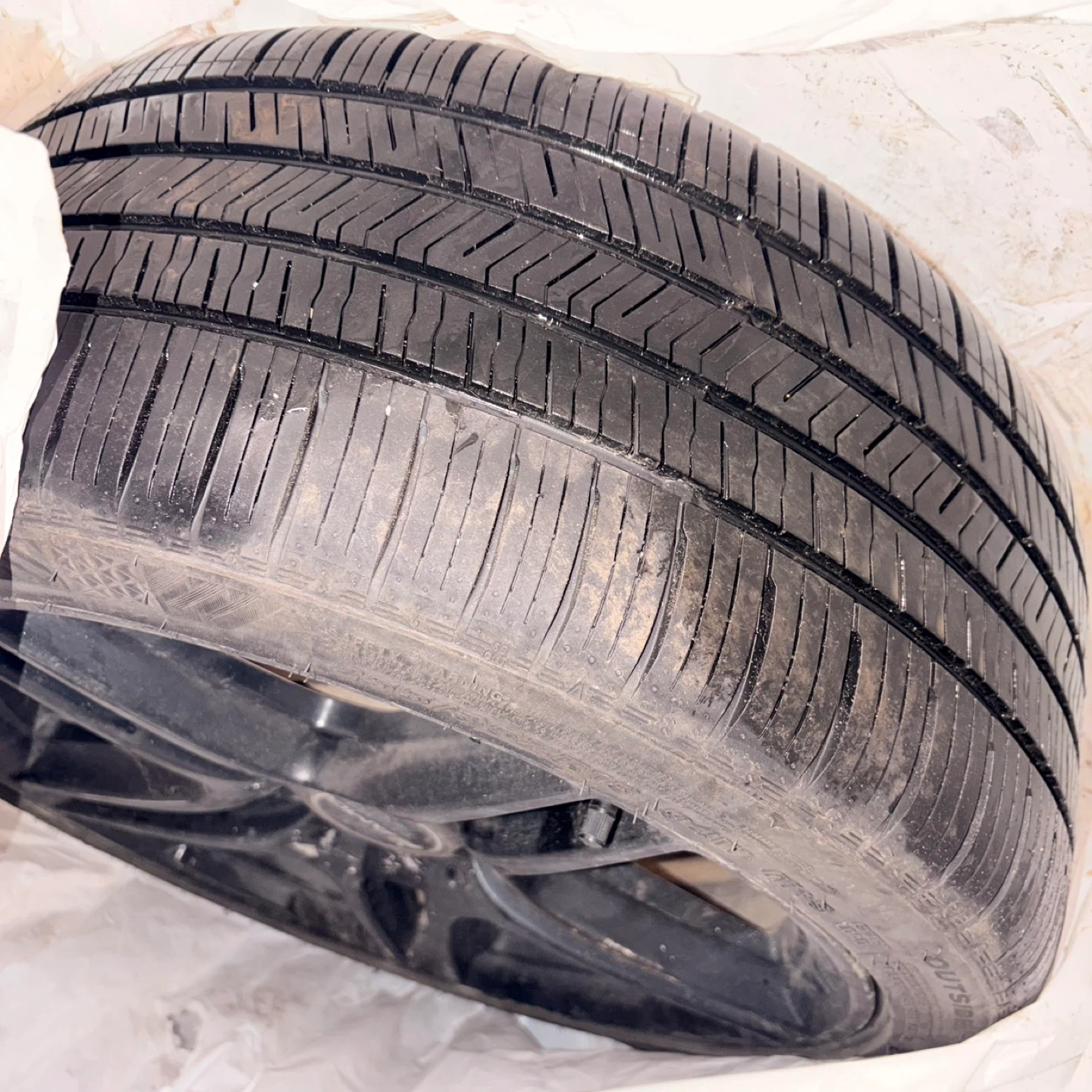 Mercedes-Benz Alloy Wheel and Tire - photo 3