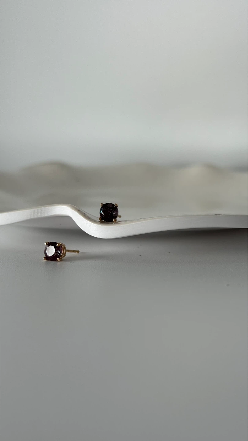 Stud Earrings with alexandrite Gemstones - photo 3